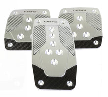 Load image into Gallery viewer, NRG Aluminum Sport Pedal M/T - Silver w/Black Carbon - PDL-400SL