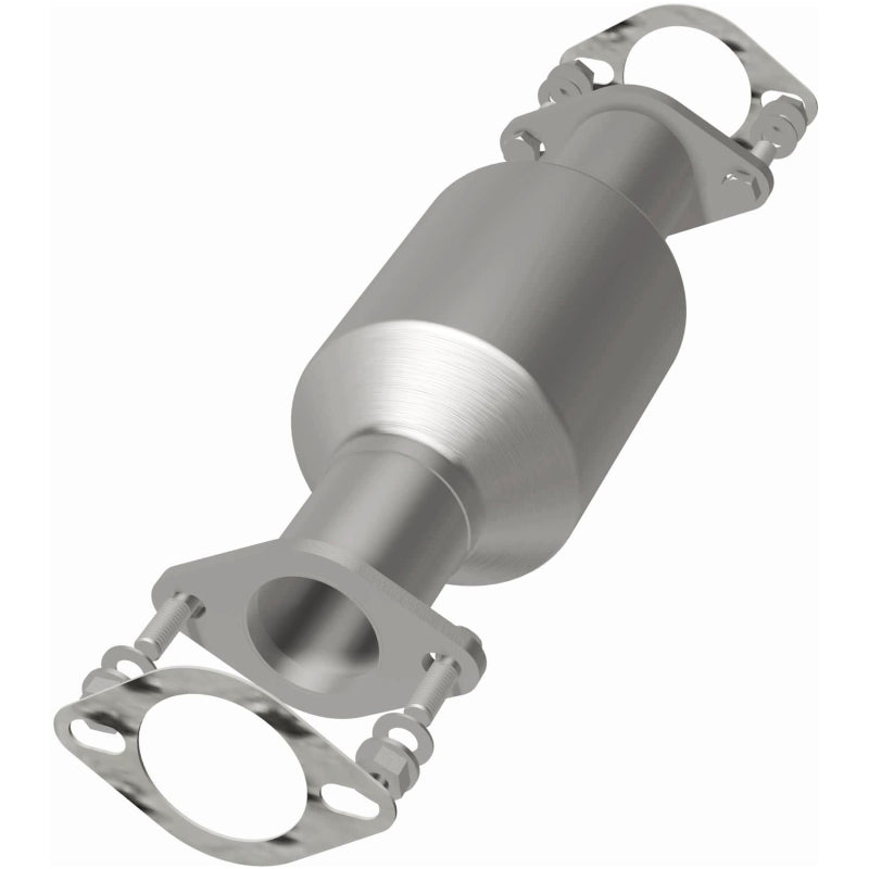 MagnaFlow Direct Fit Catalytic Converter 03-06 Kia Sorento 3.5L rear - 49924