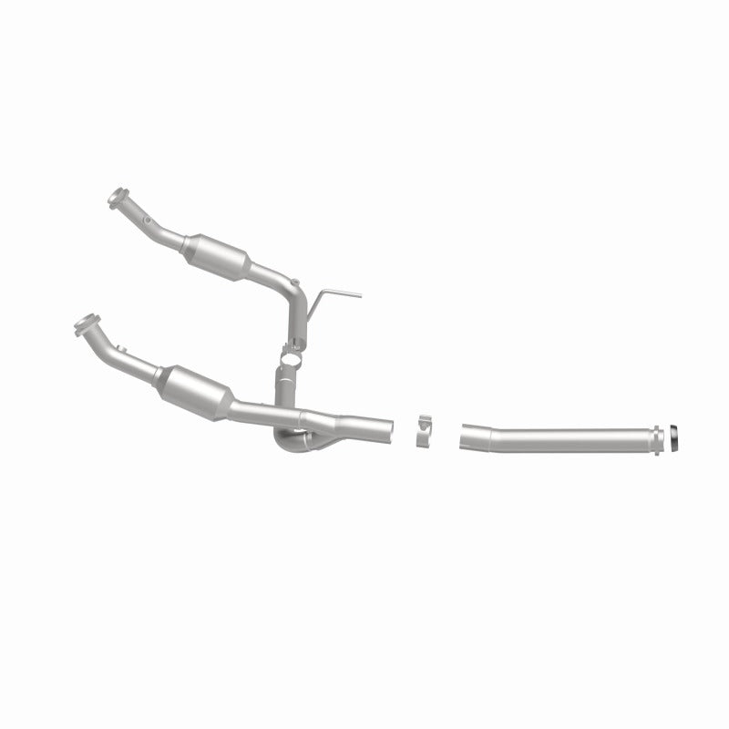 MagnaFlow Direct Fit Catalytic Converter OEM 2004-2005 Ford Explorer/Mercury Mountaineer Underbody - 4551013