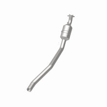 Load image into Gallery viewer, MagnaFlow Direct Fit Catalytic Converter 2006-2011 R350 3.5 L Underbody - 52177