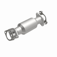 Load image into Gallery viewer, MagnaFlow Direct Fit Catalytic Converter 2011 Kia Sorento 3.5 Underbody - 52644