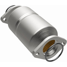 Load image into Gallery viewer, MagnaFlow Direct Fit Catalytic Converter 93-94 Corolla/Prizm CA - 338656