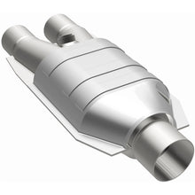 Load image into Gallery viewer, MagnaFlow Universal Catalytic Converter 2.5/2 Single/Dual O2 - 99667HM