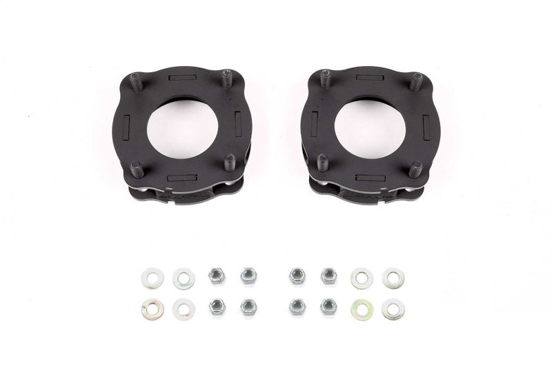Fabtech 2022 Toyota Tundra 1.5in Leveling Kit - Front Spacers and Hardware - FTL5606