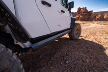 Load image into Gallery viewer, AMP Research 20-24 Jeep JT Gladiator (Launch/Overlnd/Rubicon/Sport/Sport S) PowerStep XL - Black - 77135-01A