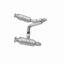 Load image into Gallery viewer, MagnaFlow Direct Fit Catalytic Converter RAIDER- 2006 8 4.7L OEM - 49463