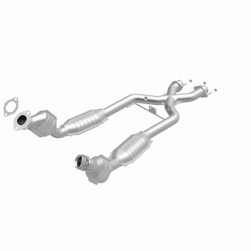 MagnaFlow Direct Fit Catalytic Converter 96-98 4.6L *California* - 441112