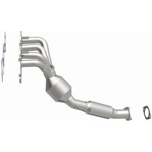 Load image into Gallery viewer, MagnaFlow 05-06 Ford Focus 2.0L Direct Fit Converter - 5531393