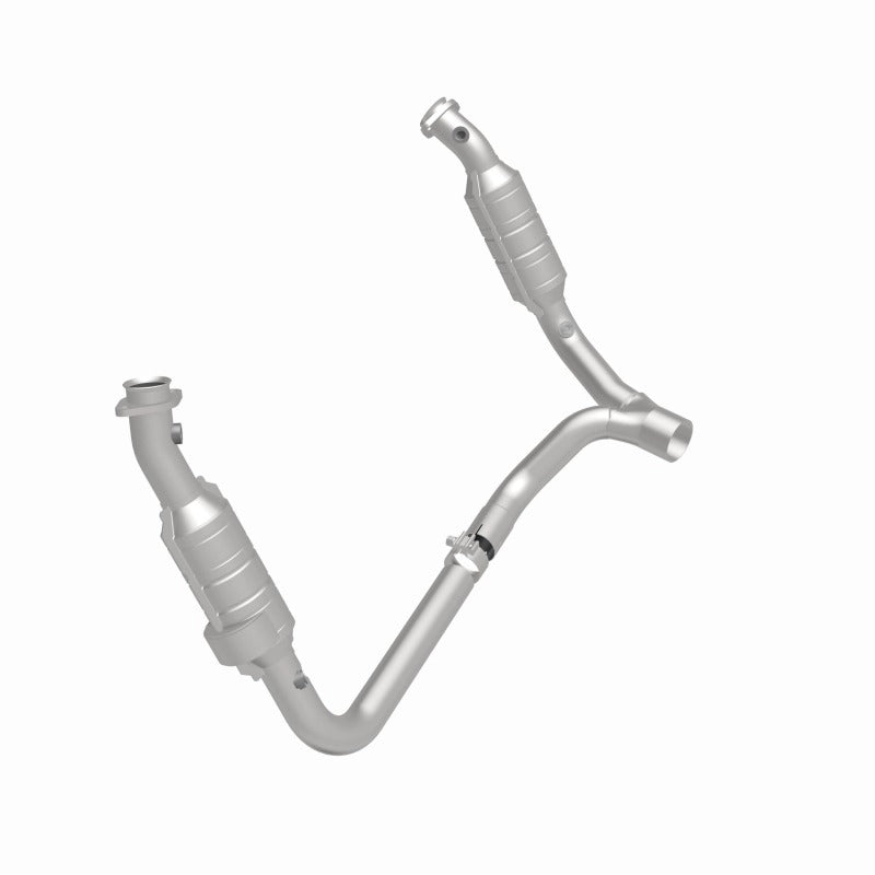 MagnaFlow Direct Fit Catalytic Converter 2006 Dodge RAM 1500 Pickup 5.7L Solid Front Axle - 49711