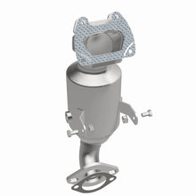 Load image into Gallery viewer, MagnaFlow 14-16 Ram ProMaster 1500/2500/3500 V6 3.6L CARB Compliant Direct Fit Catalytic Converter - 5551994