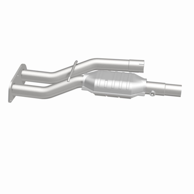 MagnaFlow Direct Fit Catalytic Converter 98 GM Truck 5.7L - 23179