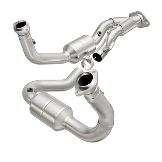 MagnaFlow Direct Fit Catalytic Converter 05-06 Gr Cherokee 4.7 OEM - 49686