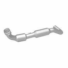 Load image into Gallery viewer, MagnaFlow 03-04 Lincoln Navigator 5.4L Direct Fit Converter - 4583077