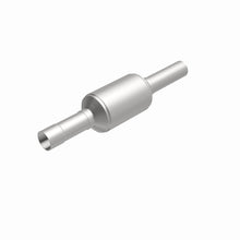 Load image into Gallery viewer, MagnaFlow 1993-1995 Jeep Wrangler/ Cherokee Direct-Fit Catalytic Converter - 3391221