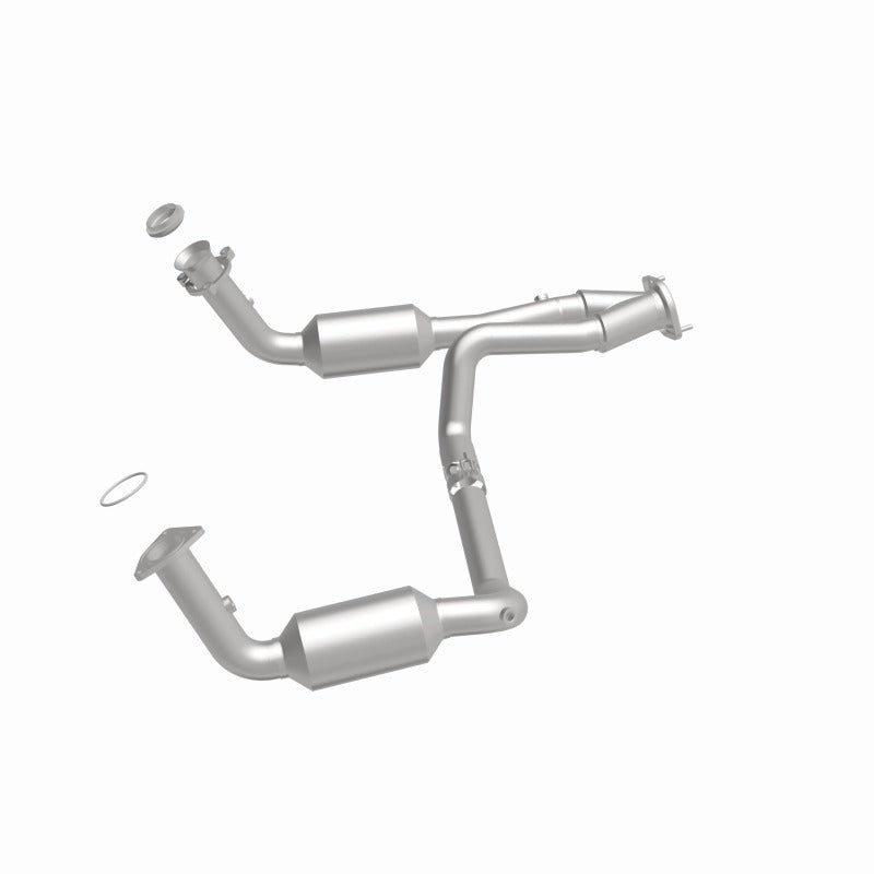 MagnaFlow 04-06 Chevrolet Silverado 1500 5.3L Direct Fit Catalytic Converter - 4651097