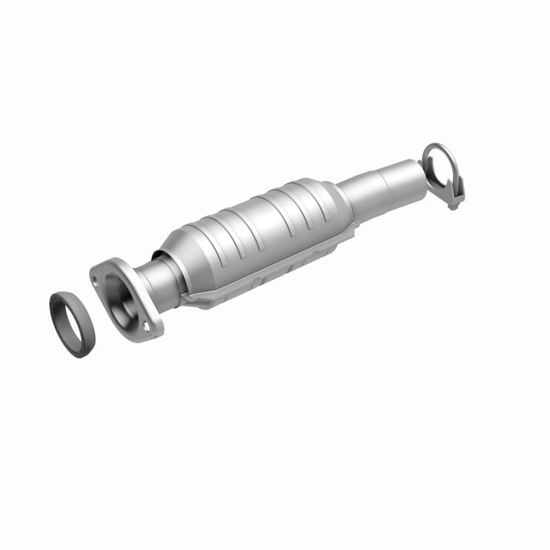 MagnaFlow Direct Fit Catalytic Converter 04-06 Toyota Sienna 3.3L AWD Rear - 24158
