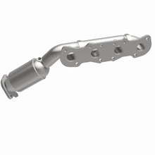 Load image into Gallery viewer, MagnaFlow Direct Fit Catalytic Converter 12-16 Hyundai Equus V8 5.0L Manifold - 22-092
