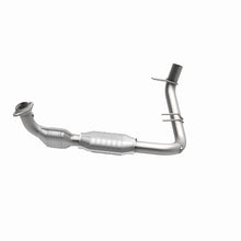 Load image into Gallery viewer, MagnaFlow Direct Fit Catalytic Converter 98 Ford Expedition 5.4L - 23718