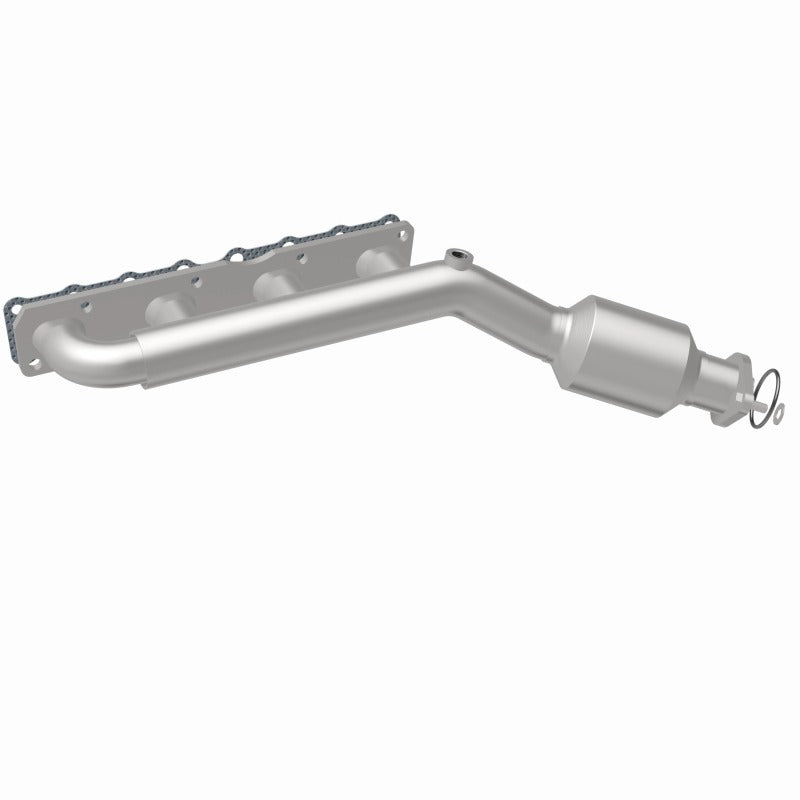 MagnaFlow 2004 Nissan Titan 5.6L Direct Fit Converter - 4583380