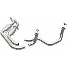 Load image into Gallery viewer, MagnaFlow Conv DF GM 89 92 (2.5in Tubing) - 23479