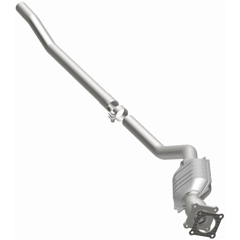 MagnaFlow Direct Fit Catalytic Converter 01-03 Caravan/Voyager 3.3L - 93273