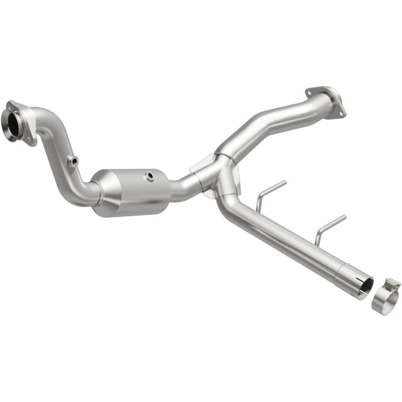 MagnaFlow Direct Fit Catalytic Converter 15-17 Ford F150 V6 2.7L OEM Underbody - 21-471
