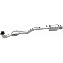 Load image into Gallery viewer, MagnaFlow Direct Fit Catalytic Converter 99-01 Ford Explorer 5.0L - 447119