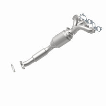 Load image into Gallery viewer, MagnaFlow 08-09 Ford Focus 2.0L Direct Fit Converter - 5531052