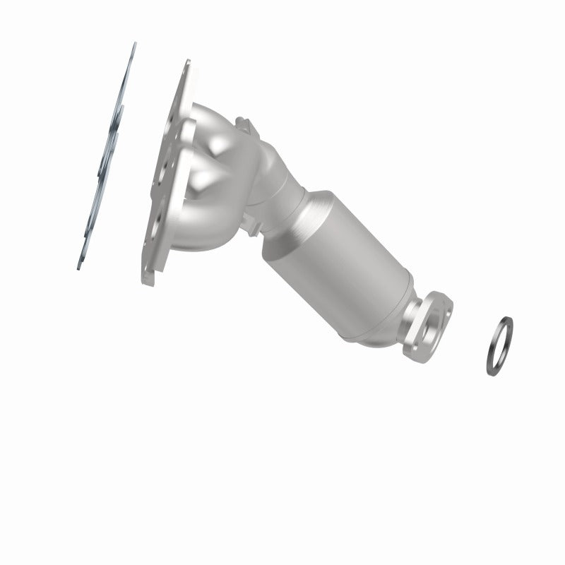 MagnaFlow Direct Fit Catalytic Converter 14-15 Toyota Highlander 3.5L Manifold - 52545