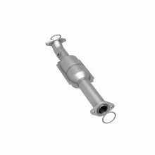 Load image into Gallery viewer, MagnaFlow Direct Fit Catalytic Converter 05-09 Toyota Tacoma 4.0L P/S Rear - 49702