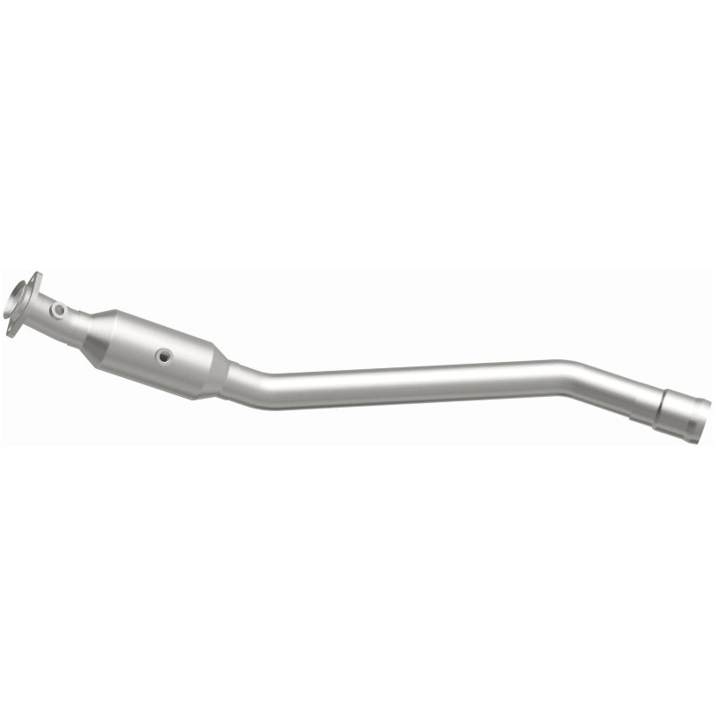 MagnaFlow Direct Fit Catalytic Converter 13-14 Mercedes-Benz GL450 V8 4.6 OEM Underbody - 21-486