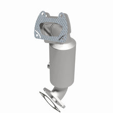 Load image into Gallery viewer, MagnaFlow Direct Fit Catalytic Converter 17-18 Chrysler Pacifica 3.6L - 21-950
