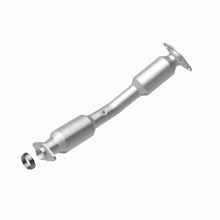 Load image into Gallery viewer, MagnaFlow Direct Fit Catalytic Converter 07-08 Nissan Sentra L4-2.0L - 551753