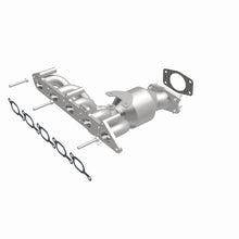 Load image into Gallery viewer, MagnaFlow Direct Fit Catalytic Converter 01-05 Volvo S60 2.4L Manifold - 452425