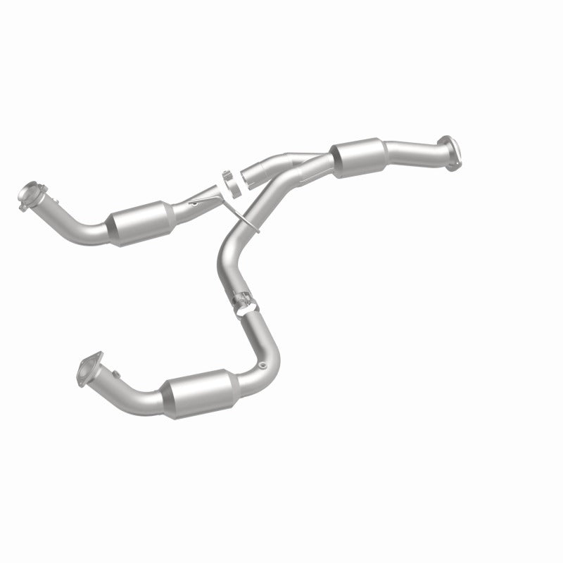 MagnaFlow 12-14 Chevrolet Silverado 2500 HD 6.0L Direct Fit Converter - 5582812
