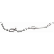 Load image into Gallery viewer, MagnaFlow 98-00 Sienna V6 3 OEM Underbody Direct Fit Converter - 52457