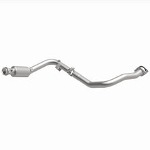 Load image into Gallery viewer, MagnaFlow 05-06 Land Rover LR3 4.4L Direct Fit Converter - 4651719