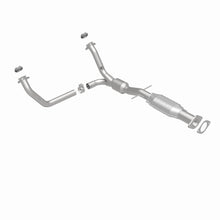 Load image into Gallery viewer, MagnaFlow Direct Fit Catalytic Converter 00-03 Chevy S-10 4.3L - 458011