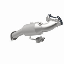 Load image into Gallery viewer, MagnaFlow Direct Fit Catalytic Converter California Grade 12-15 Jeep Wrangler V6 3.6L - 5551030