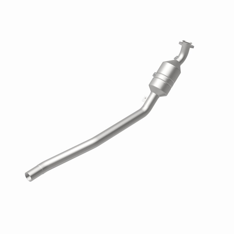 MagnaFlow Direct Fit Catalytic Converter 2006-2011 R350 3.5 L Underbody - 52177