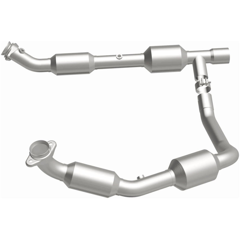 MagnaFlow Direct Fit Catalytic Converter 05-06 Ford E-350 Super Duty 5.4L - 5481439