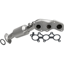 Load image into Gallery viewer, MagnaFlow 06-08 IS250 V6 2.5 OEM Manifold Direct Fit Converter - 52445