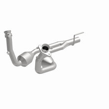 Load image into Gallery viewer, MagnaFlow Direct Fit Catalytic Converter 04 Jeep Grand Cherokee 4.7L - 49074