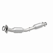 Load image into Gallery viewer, MagnaFlow Direct Fit Catalytic Converter 07-12 Nissan Versa 1.8L - 551833