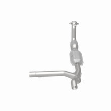 Load image into Gallery viewer, MagnaFlow Direct Fit Catalytic Converter 99-00 Ford Exped 4.6L - 447112