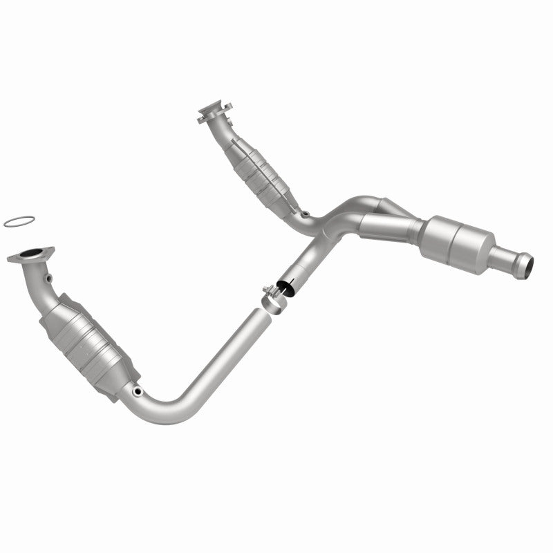 MagnaFlow Direct Fit Catalytic Converter 10-13 GMC Sierra 1500 V6 4.3L - 5481578