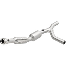 Load image into Gallery viewer, MagnaFlow Direct Fit Catalytic Converter 05-07 Ford E150 4.6L Passenger Side - 51310