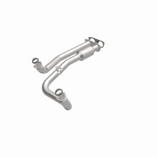 Load image into Gallery viewer, MagnaFlow California Grade Direct-Fit Catalytic Converter 96-00 Chevrolet / GMC K3500 V8 7.4L - 4451470