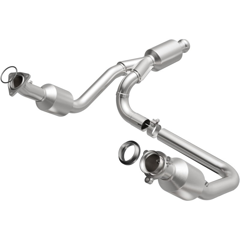 MagnaFlow 14-15 Chevrolet Silverado 1500 5.3L Direct-Fit Catalytic Converter - 5582642
