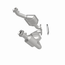 Load image into Gallery viewer, MagnaFlow Direct Fit Catalytic Converter 03 Ranger/BSer 3.0 frnt 50S - 441118